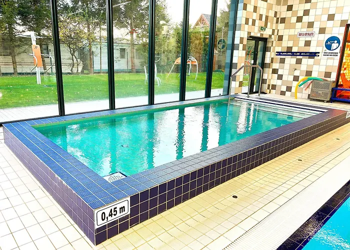 Pięć Mórz Z Basenem Apartamento