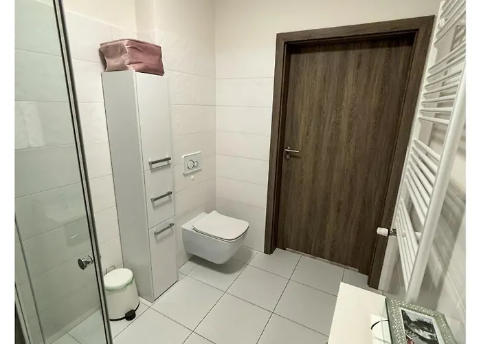 Pięć Mórz Z Basenem