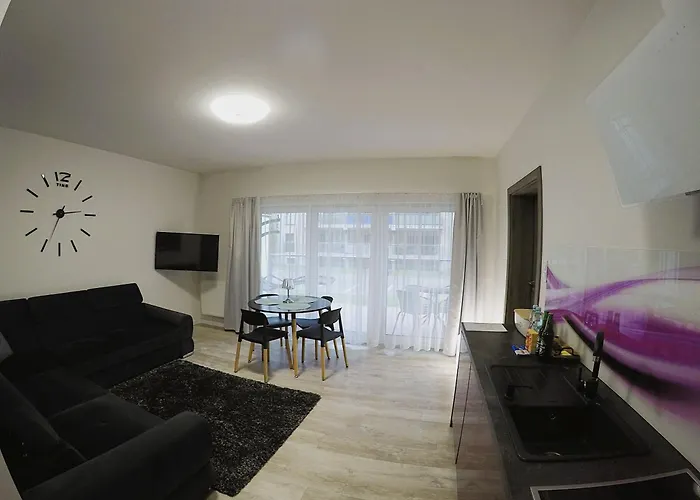 Pięć Mórz Z Basenem