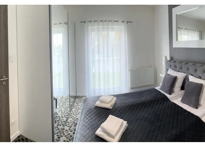 Pięć Mórz Z Basenem * Poland